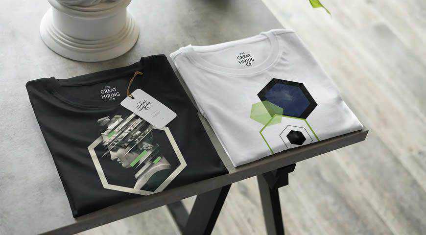 T-shirt Shopping Modello PSD Mockup di Photoshop