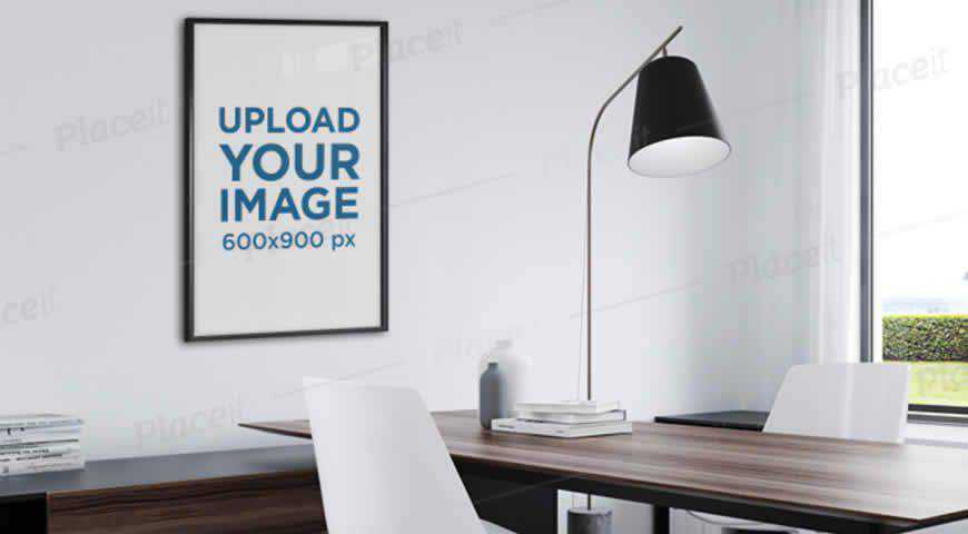 Kunstdruck in einer Small Office Photoshop PSD Mockup-Vorlage