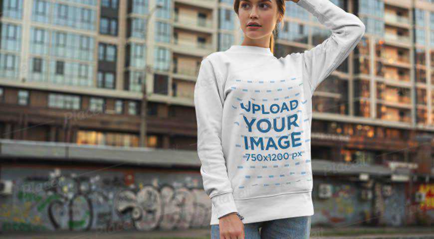 Templat Mockup Photoshop PSD Kaus Wanita & Crewneck