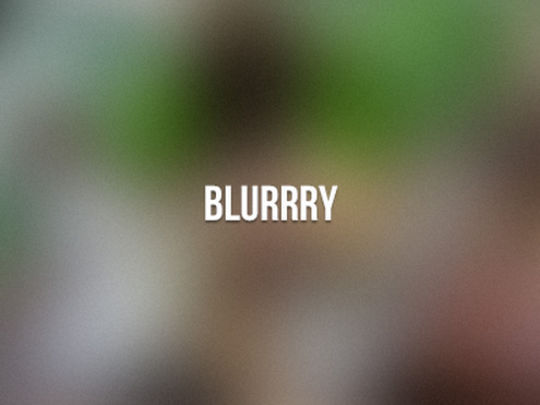 Blurrry – 免费 20 个模糊背景