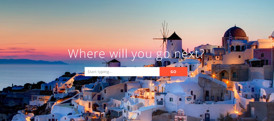 Travelly - Modelo PSD de site de viagens grátis