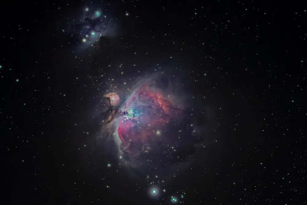 Fondos del espacio para diseñadores: 4. Fondos del espacio de la nebulosa: luz rosa