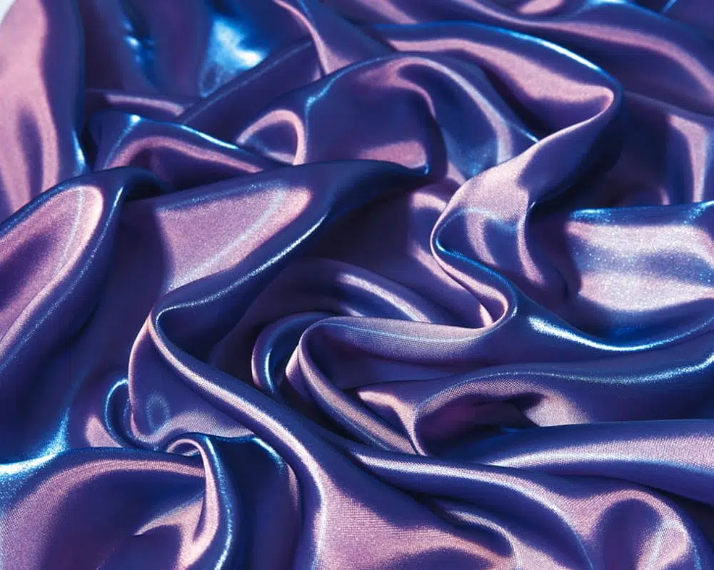 Textures de tissu gratuites et très utiles pour les concepteurs : violet brillant