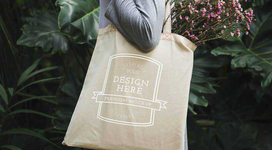 ผู้หญิง Tote Bag Photoshop PSD Mockup Template