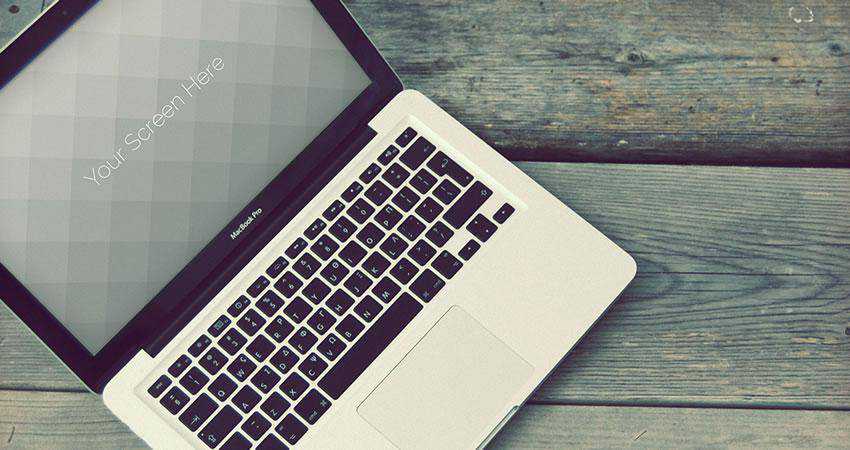 Fotorealistico vintage Macbook modello gratuito per macbook mockup psd photoshop